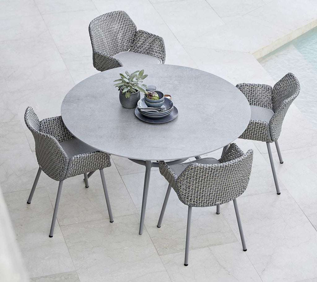 Joy dining table, dia. 144 cm