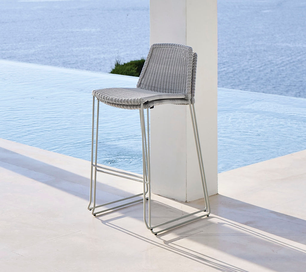 Breeze bar chair